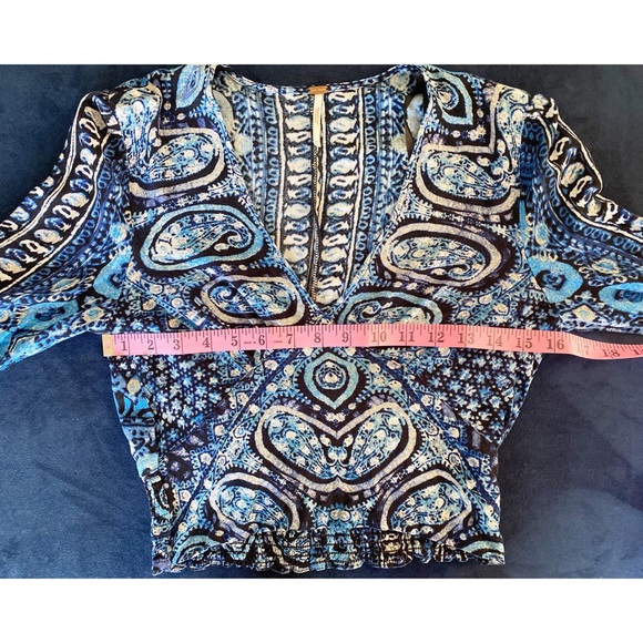 Free People Wild and Free Cropped Top / Blue White Black /Size XS - Picture 5 of 9